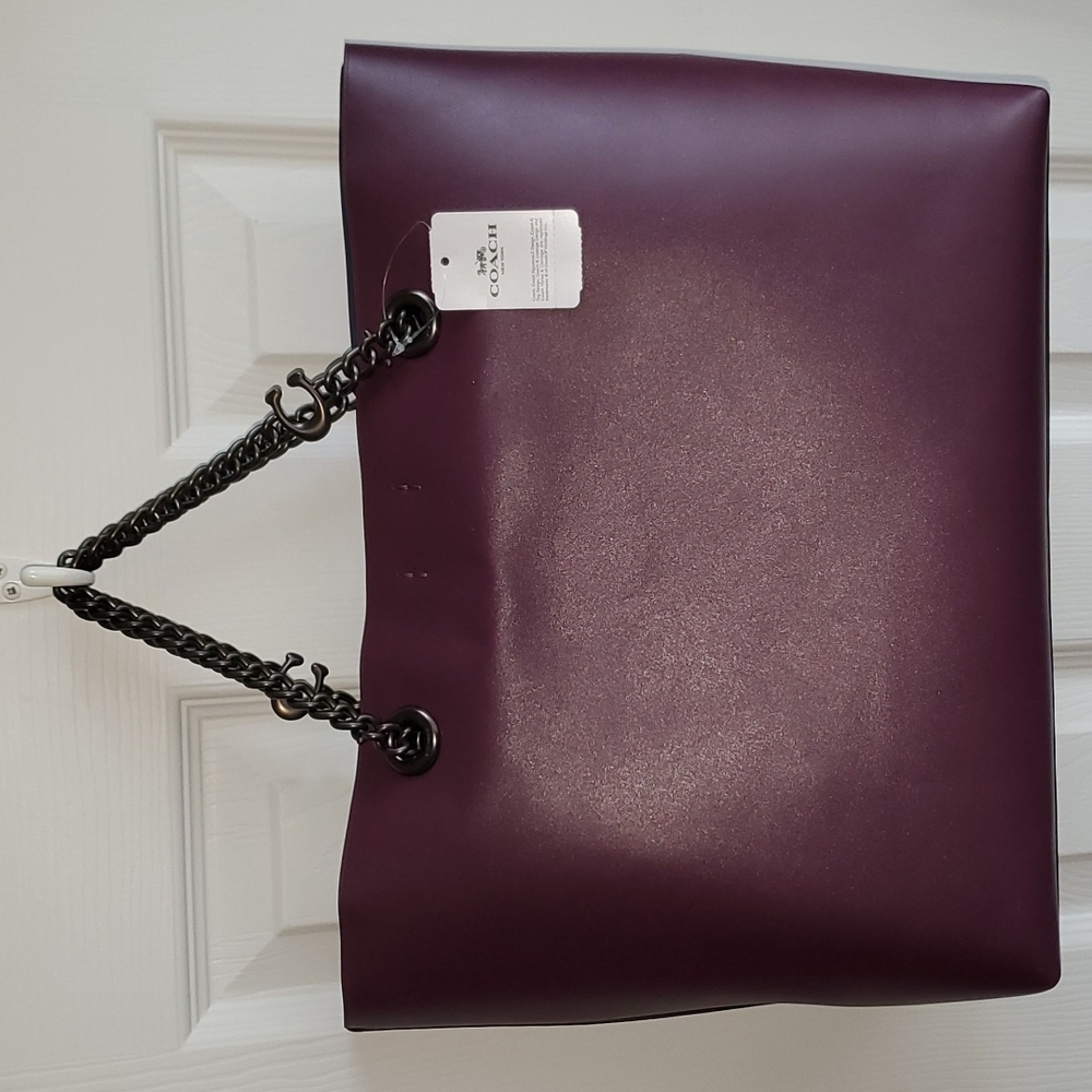 Signature Coach Chain Tote Bag
